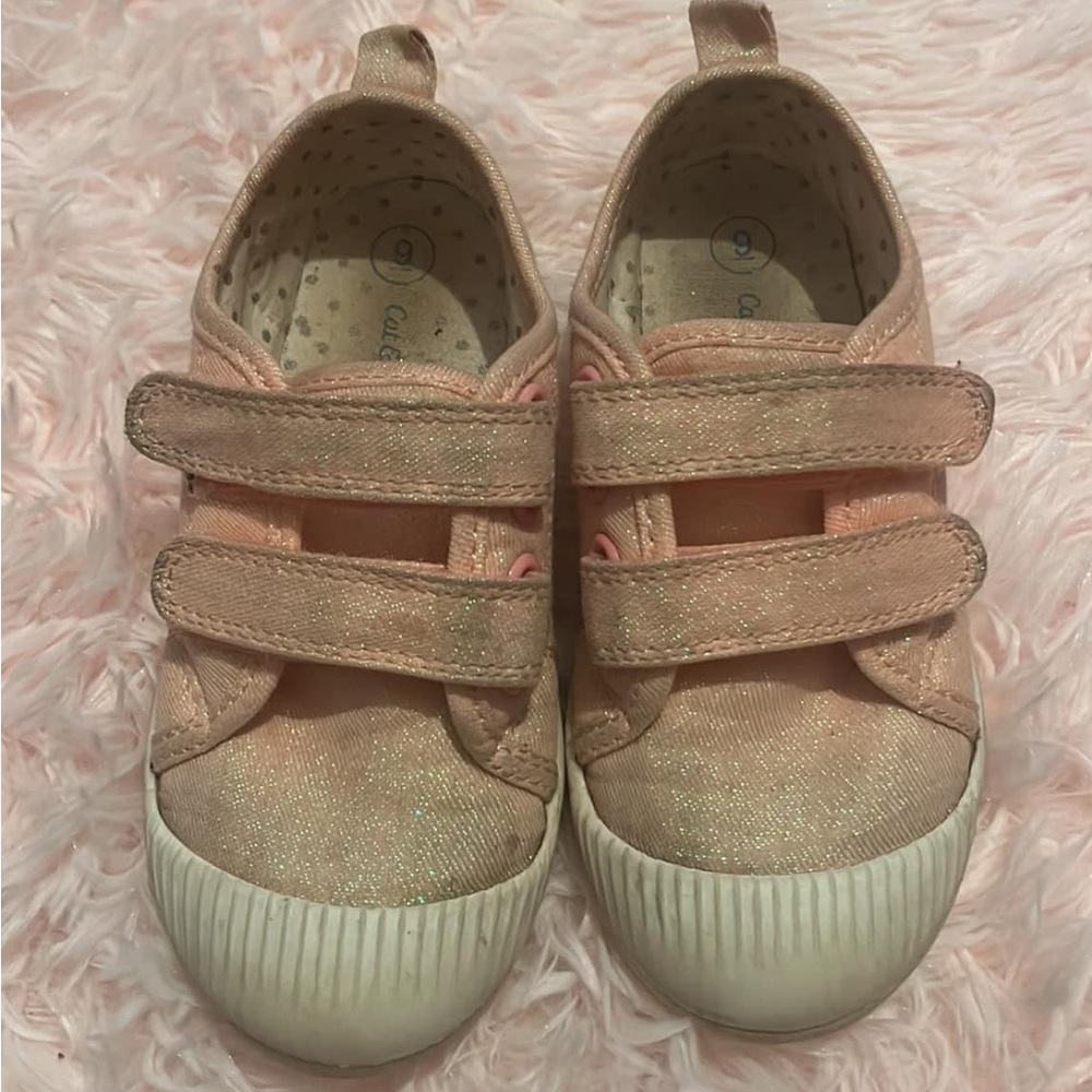 Size 9 pink sparkly Cat & Jack shoes